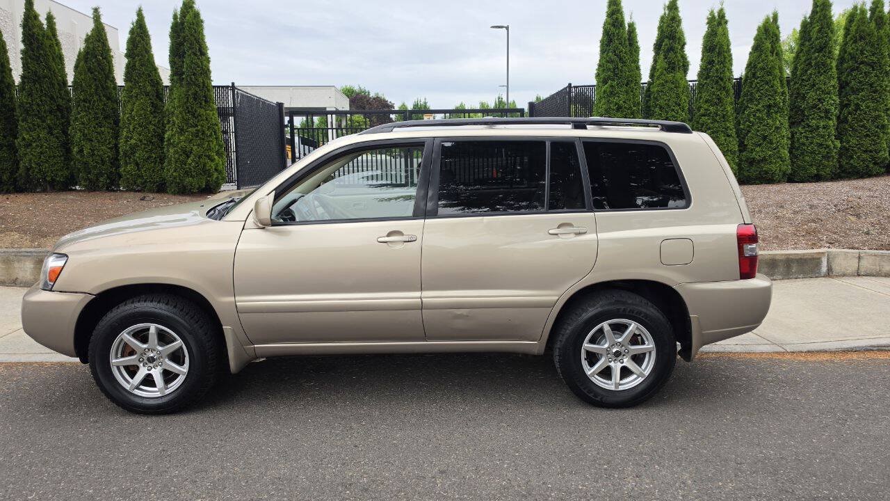 Used 2007 Toyota Highlander 4WD V6 w/ 3rd Row image 8