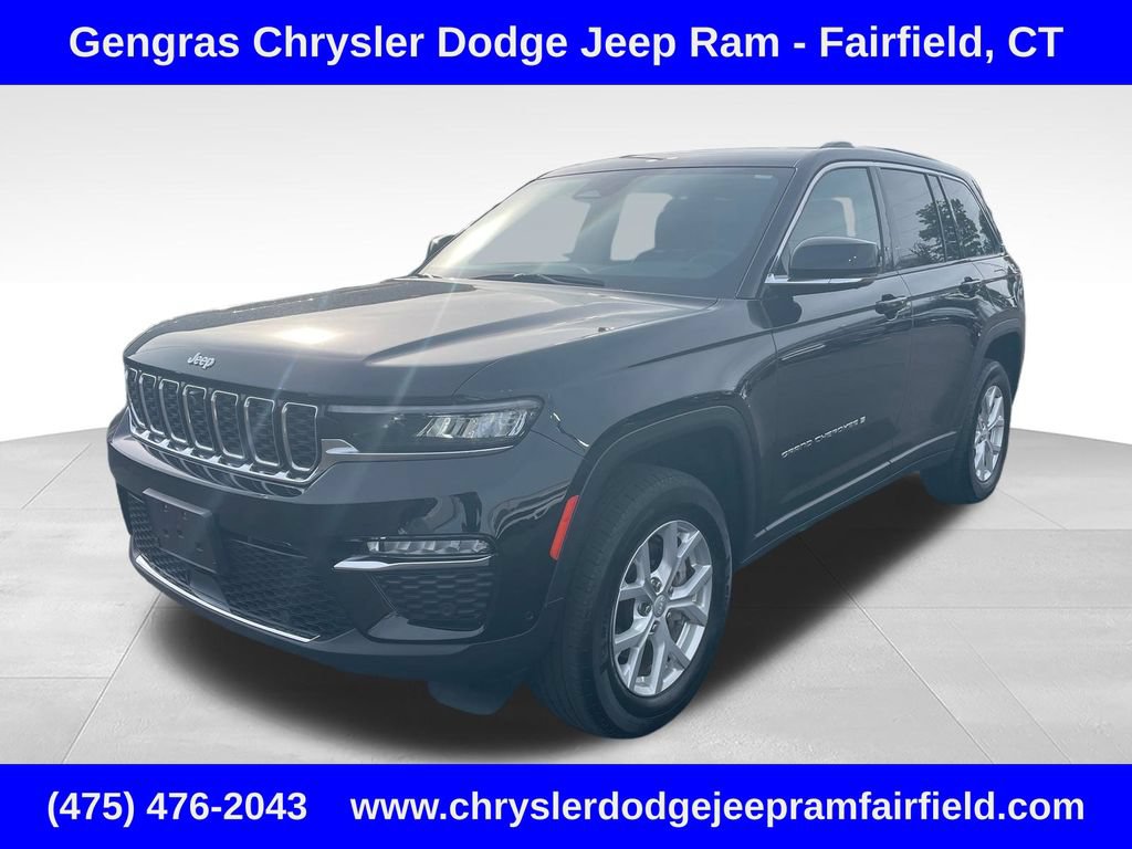 Used 2023 Jeep Grand Cherokee Limited w/ Luxury Tech Group II AWD/4WD image 3