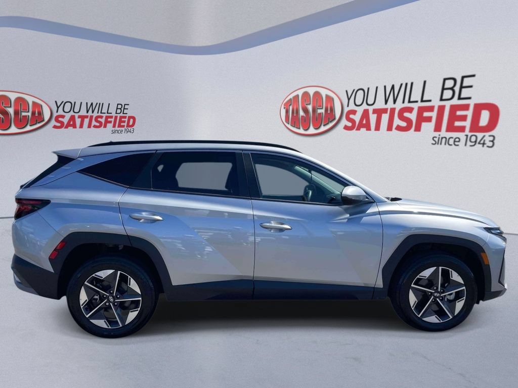 Certified 2025 Hyundai Tucson SEL AWD/4WD image 5
