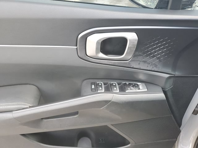 Certified 2024 Kia Sorento S w/ Panoramic Sunroof Package FWD image 19
