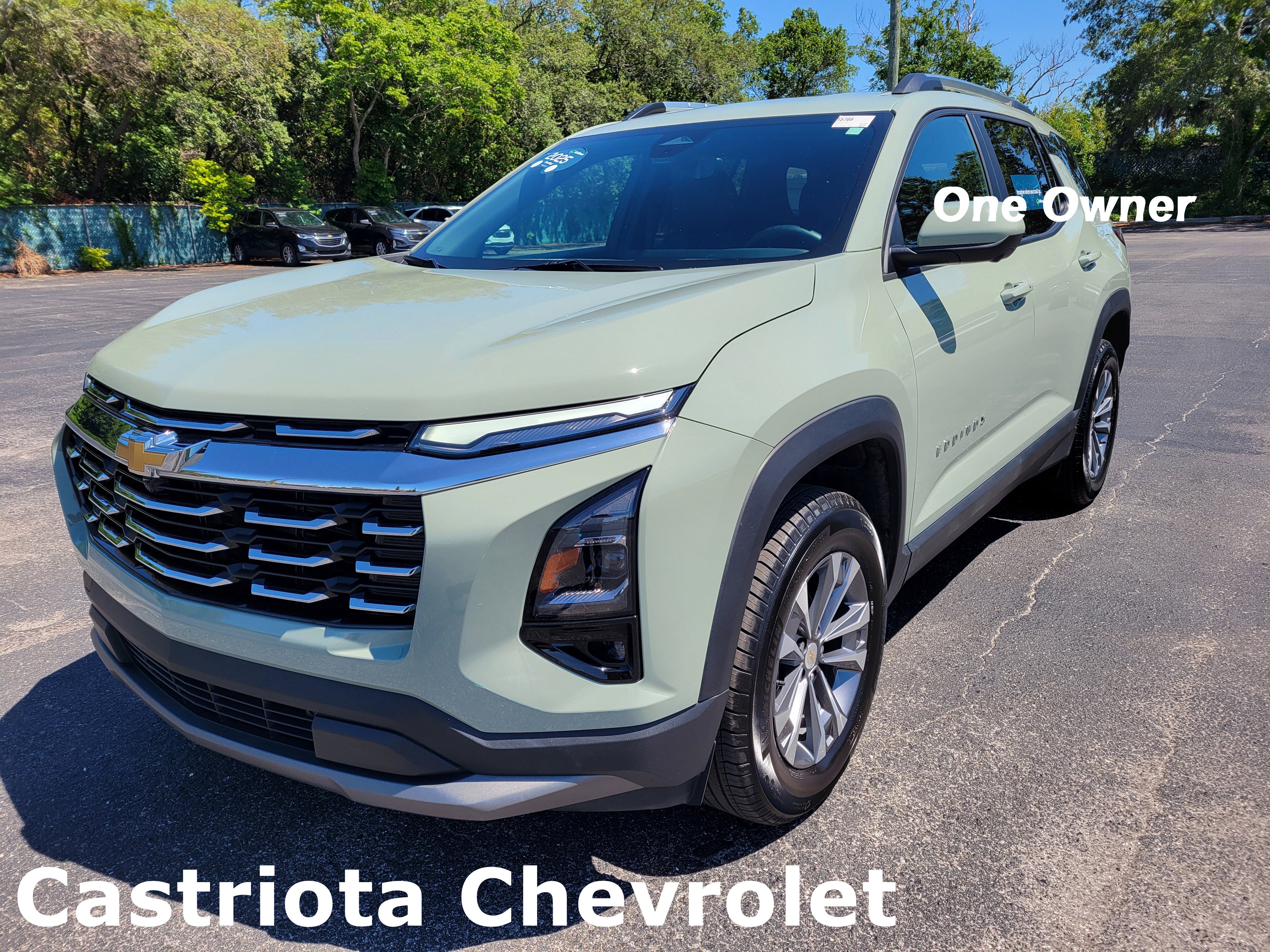 Certified 2025 Chevrolet Equinox LT w/ Convenience Package II AWD/4WD image 1