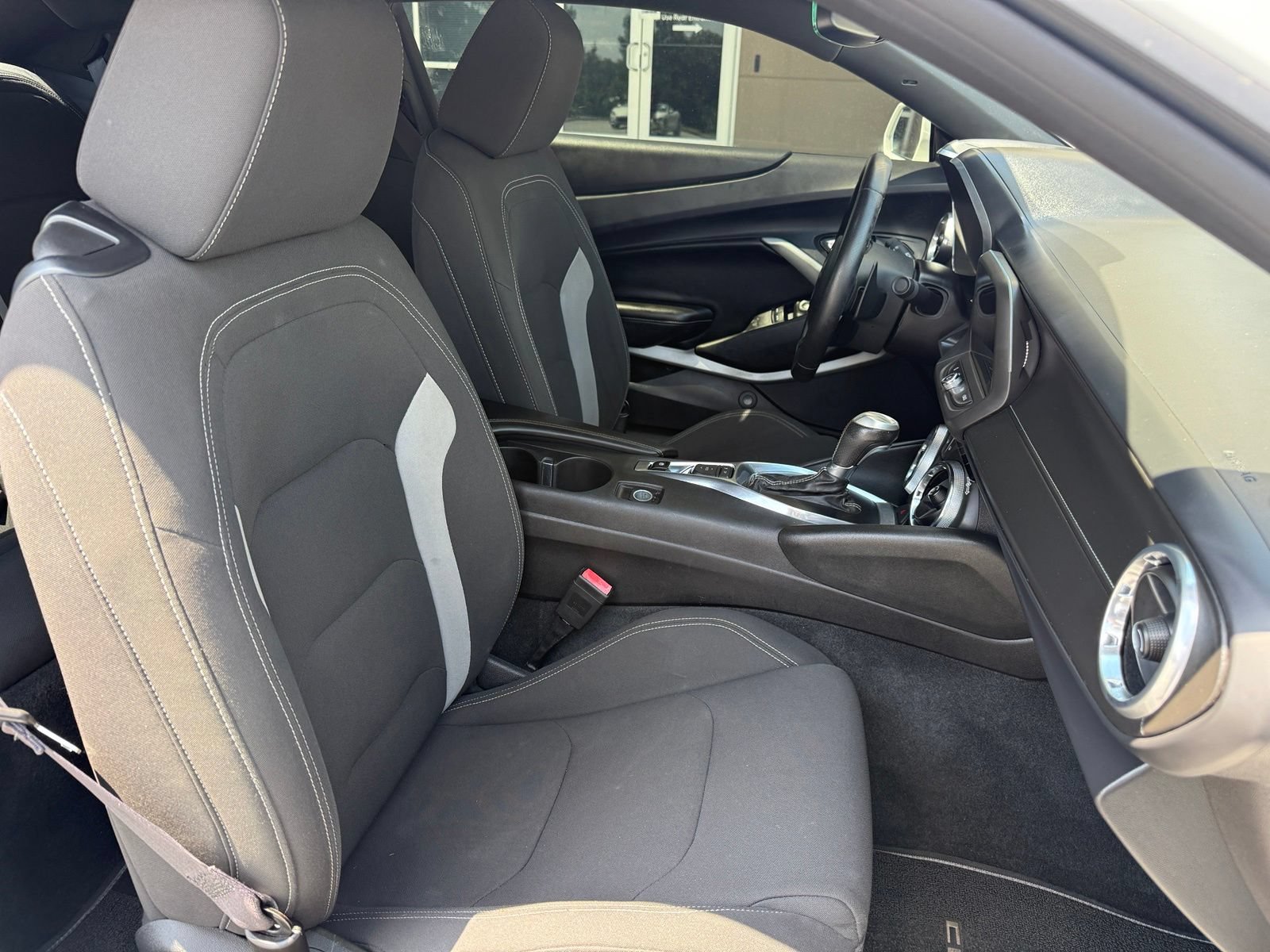 Used 2016 Chevrolet Camaro SS RWD image 31