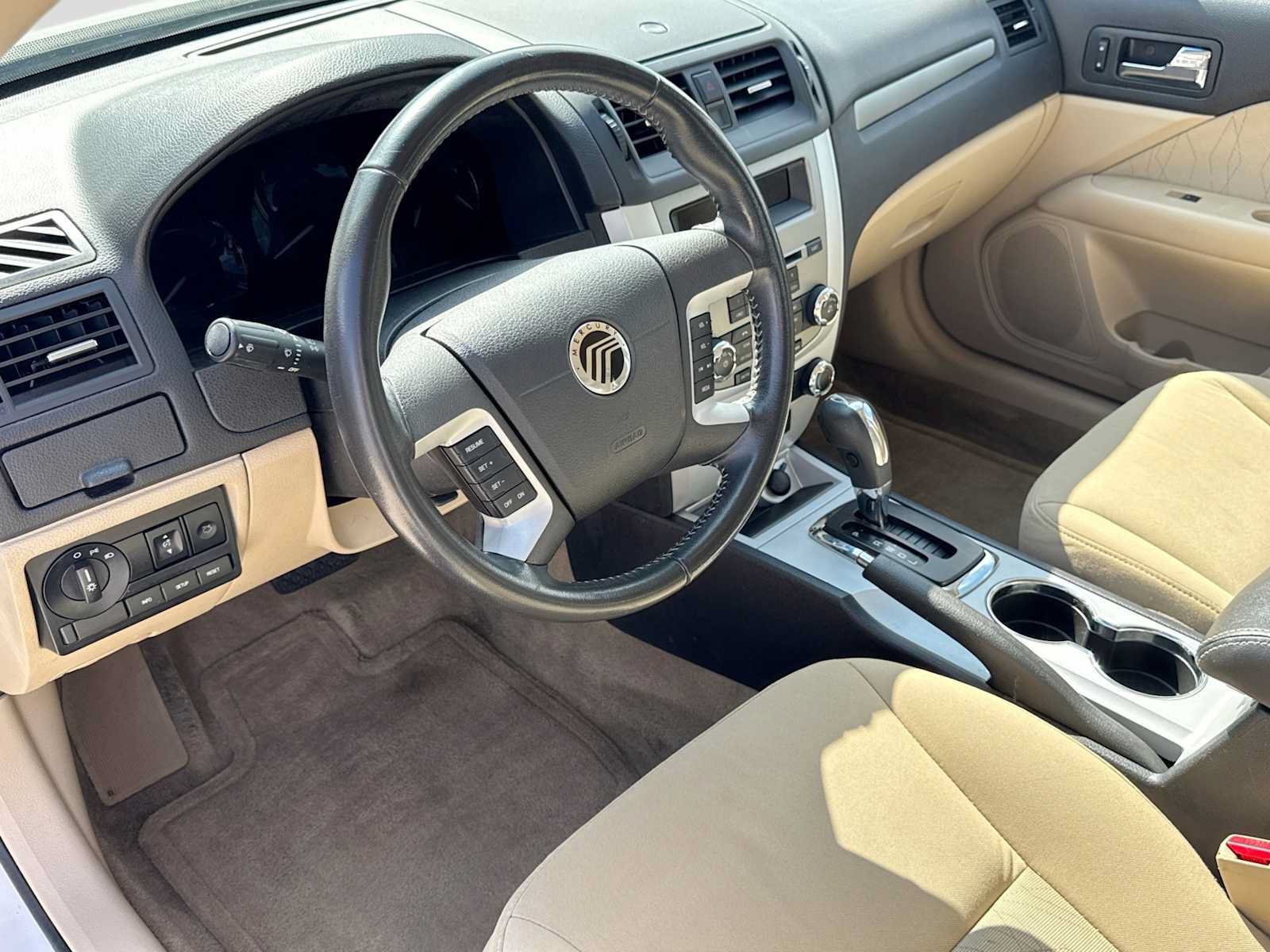 Used 2010 Mercury Milan FWD image 2