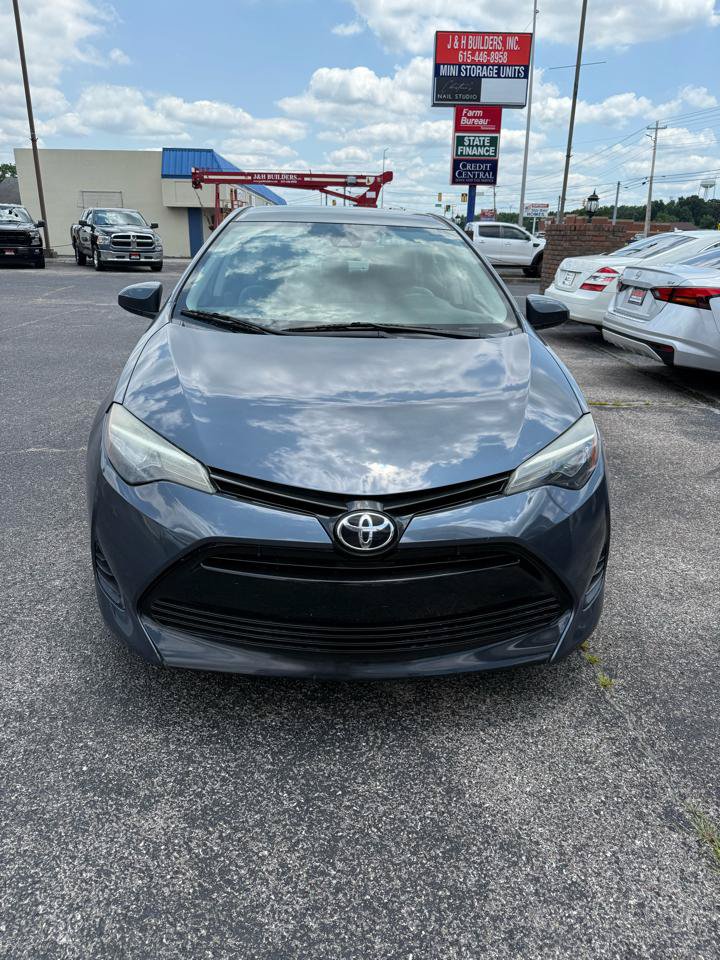 Used 2017 Toyota Corolla LE FWD image 2