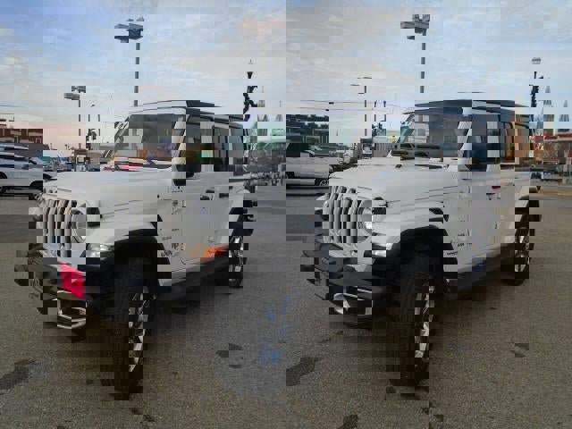 Used 2021 Jeep Wrangler Unlimited Sahara image 3