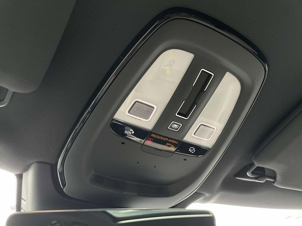 New 2026 Volvo XC90 T8 Plus image 23