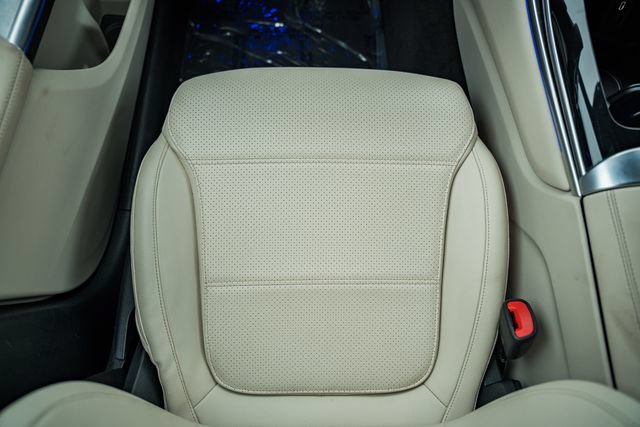 Used 2023 Mercedes-Benz GLC 300 4MATIC image 28