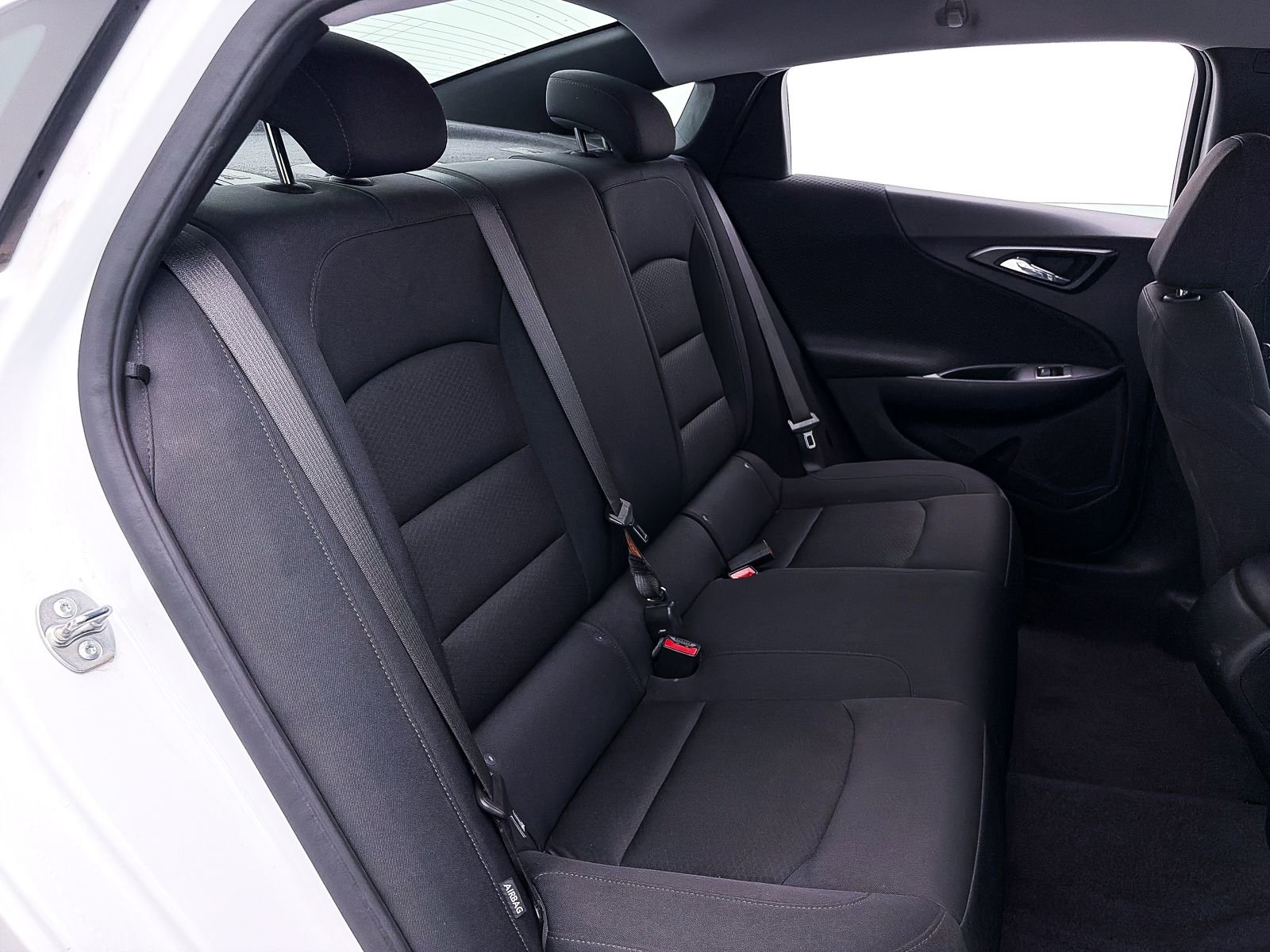 Used 2025 Chevrolet Malibu LS image 34