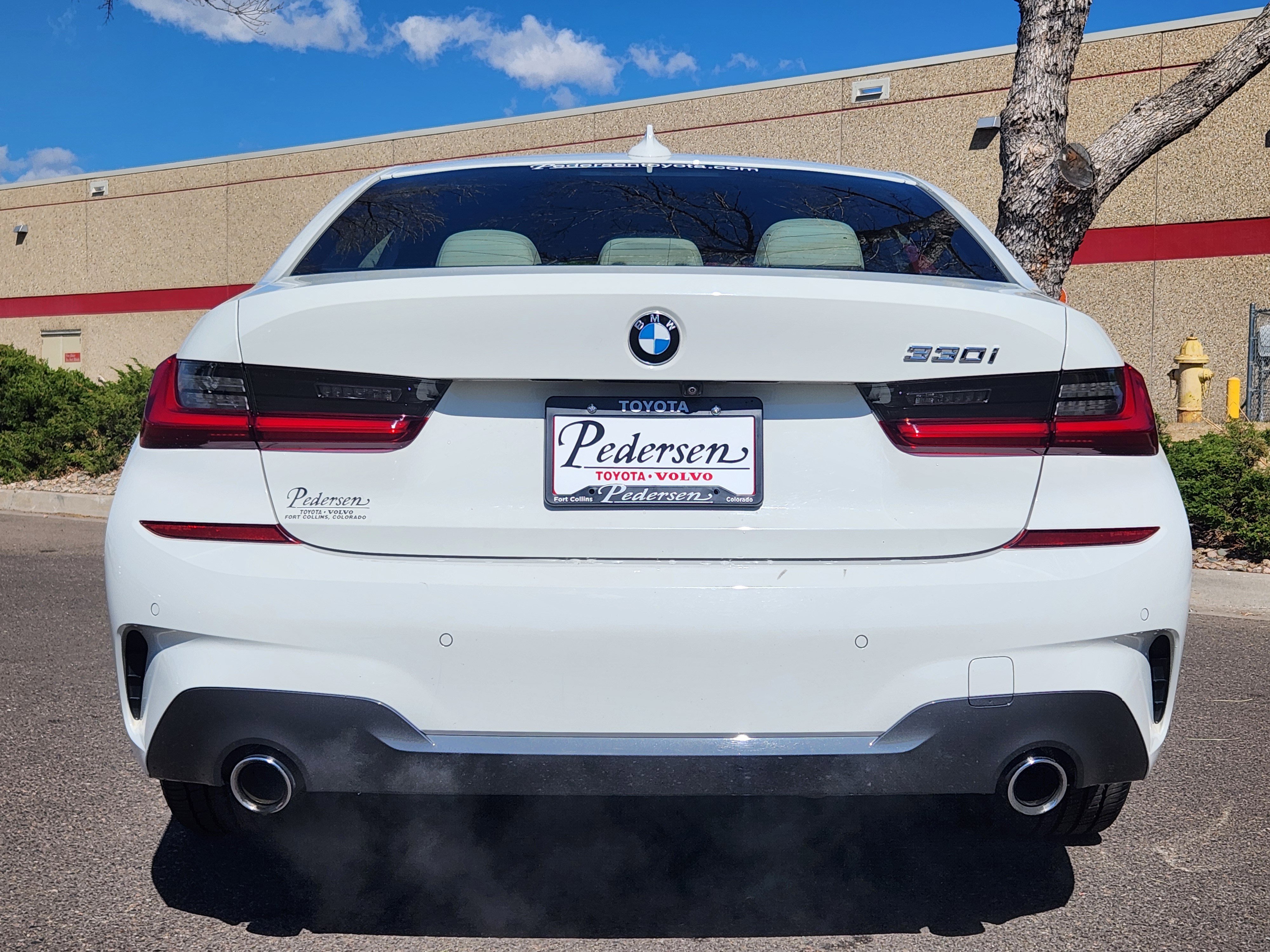 Used 2019 BMW 330i Sedan w/ M Sport Package image 5