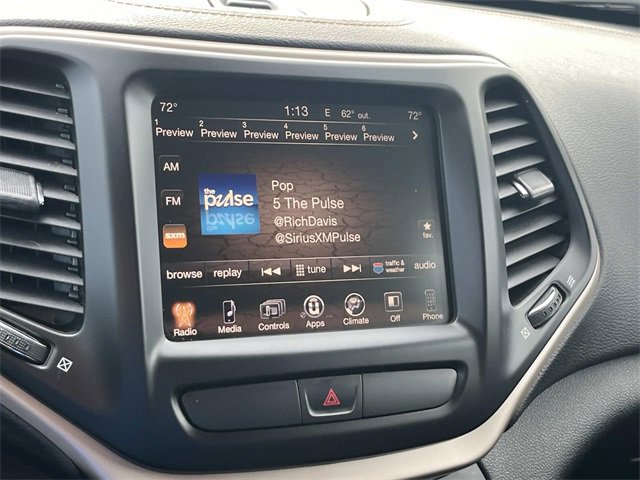 Certified 2016 Jeep Cherokee Latitude w/ Comfort/Convenience Group image 31