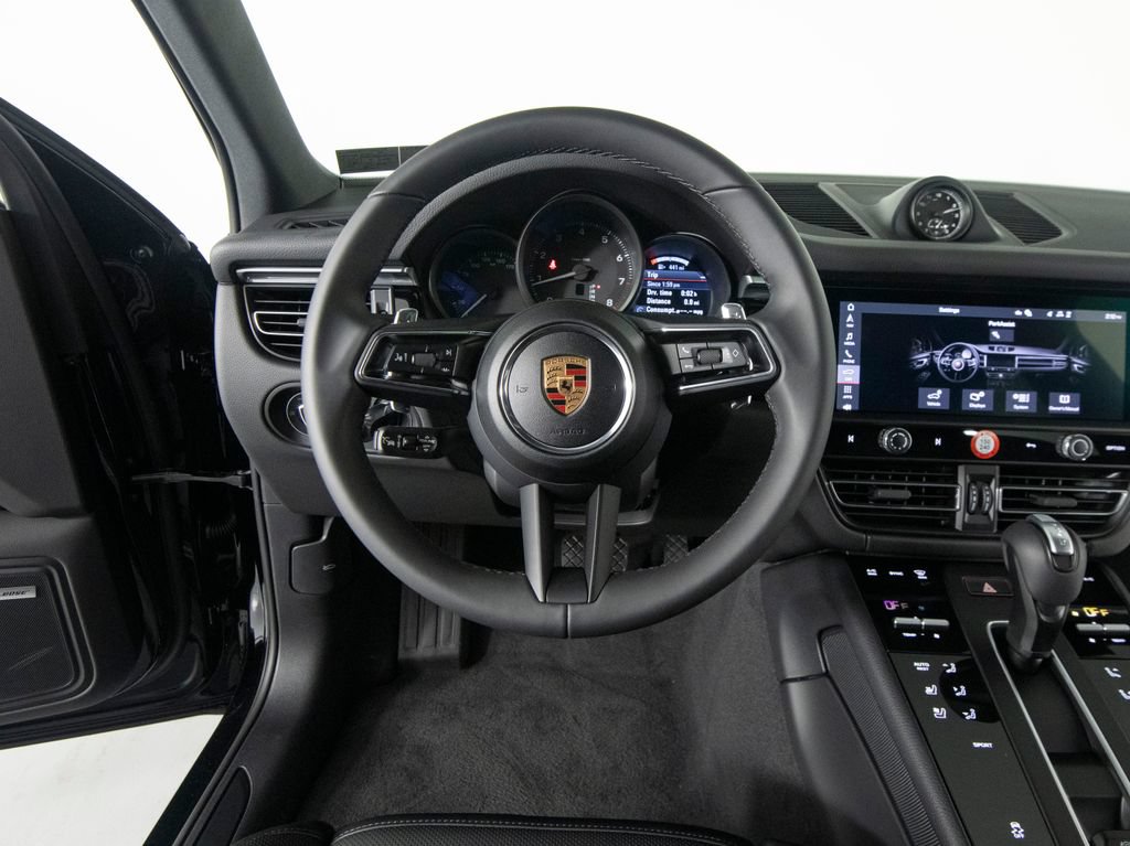 New 2026 Porsche Macan AWD/4WD image 18