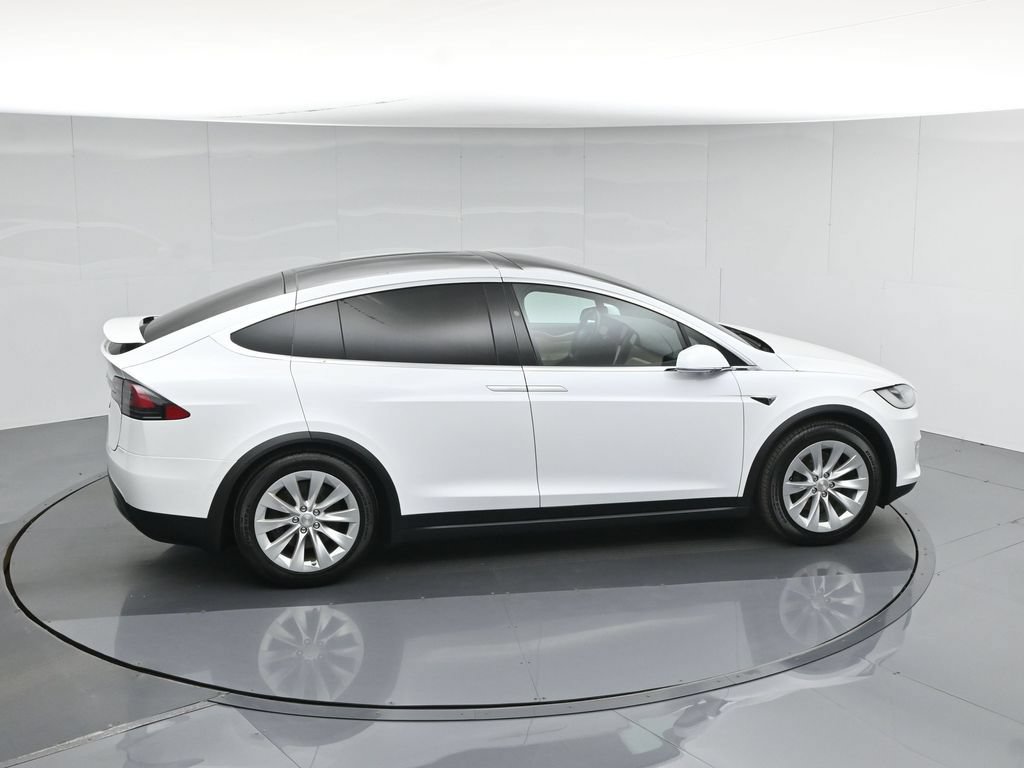 Used 2020 Tesla Model X Long Range AWD/4WD image 39