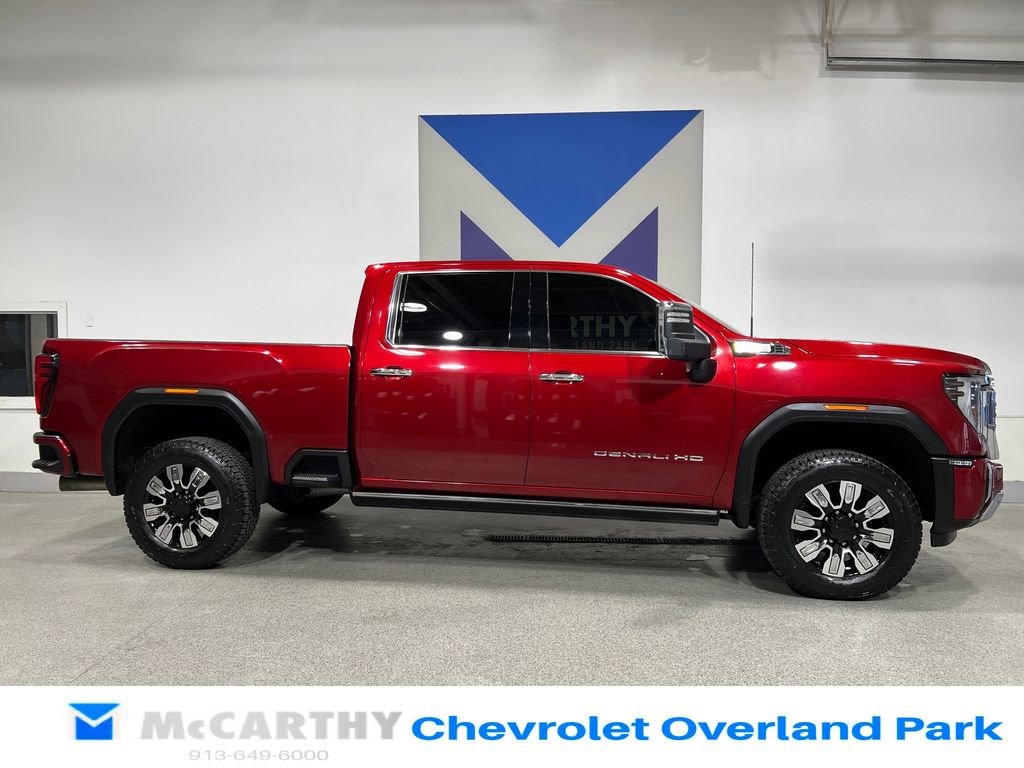 Used 2024 GMC Sierra 2500 Denali w/ Denali Reserve Package AWD/4WD image 4