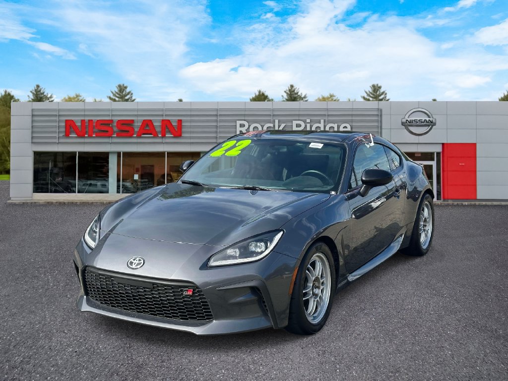 Used 2022 Toyota GR86 Premium w/ ALL Weather Mat Package (TMS) RWD image 2