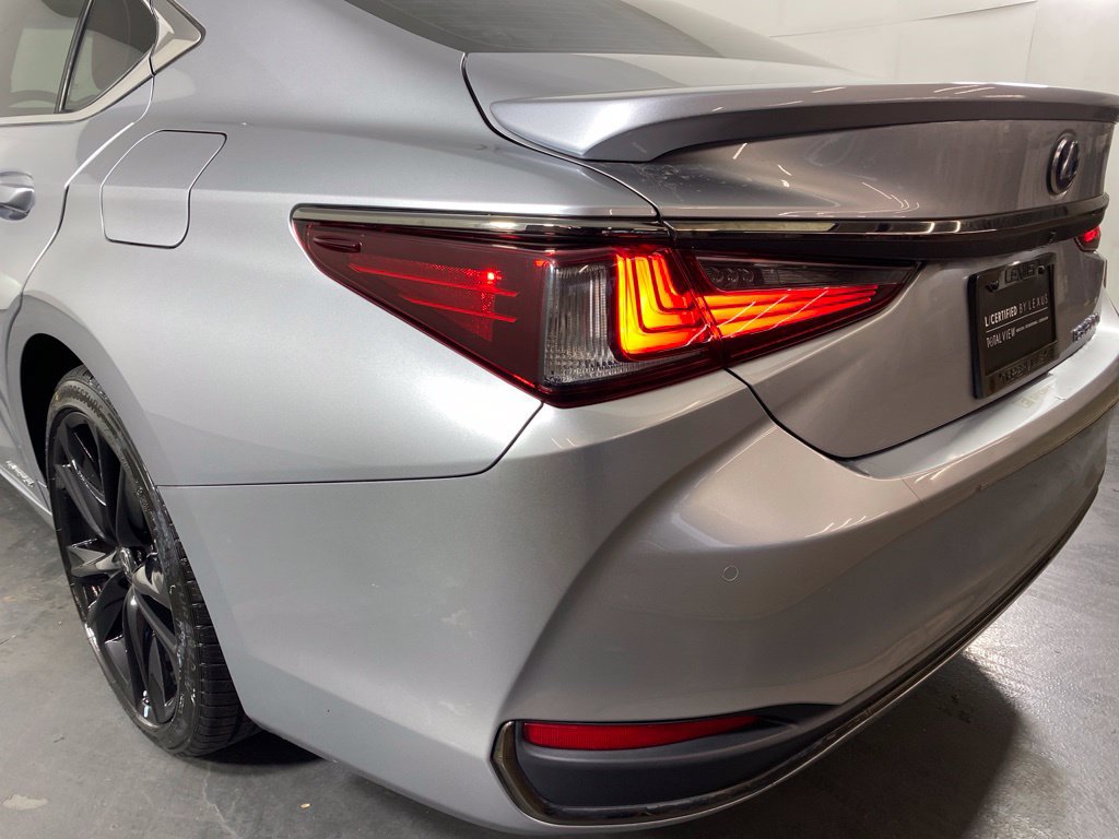 Certified 2022 Lexus ES 300h F Sport w/ Accessory Package 2 FWD image 8