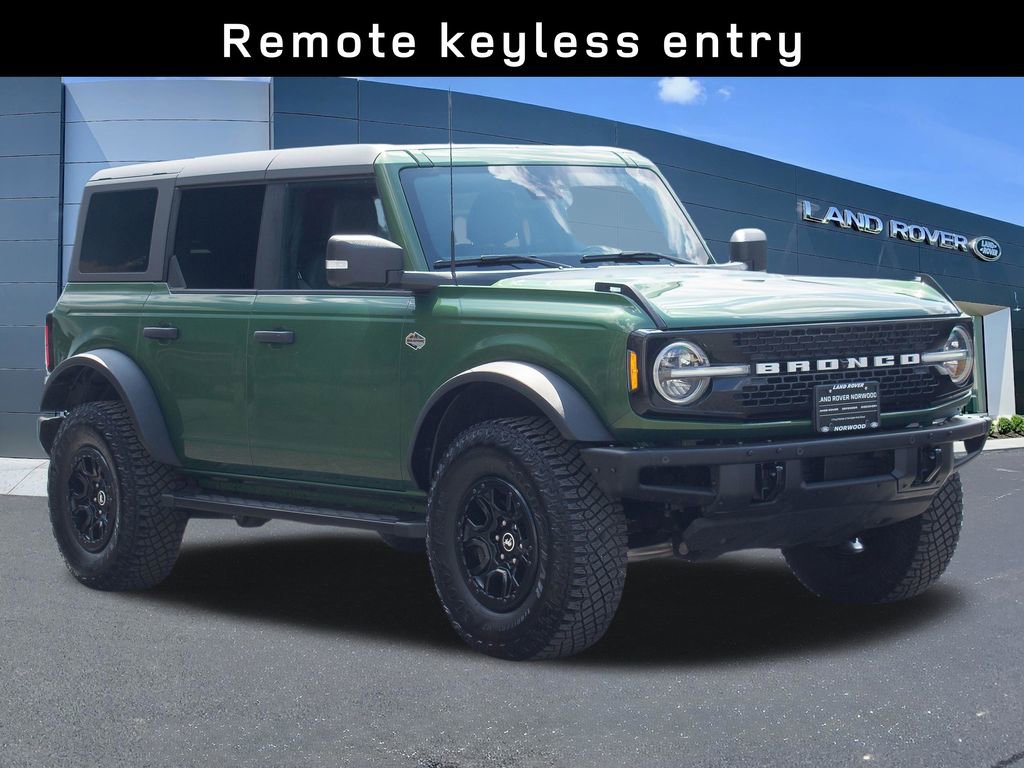 Used 2023 Ford Bronco Wildtrak image 3