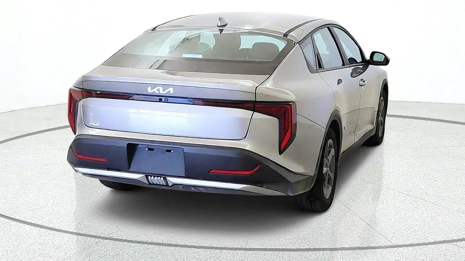 Used 2025 Kia K4 FWD image 8