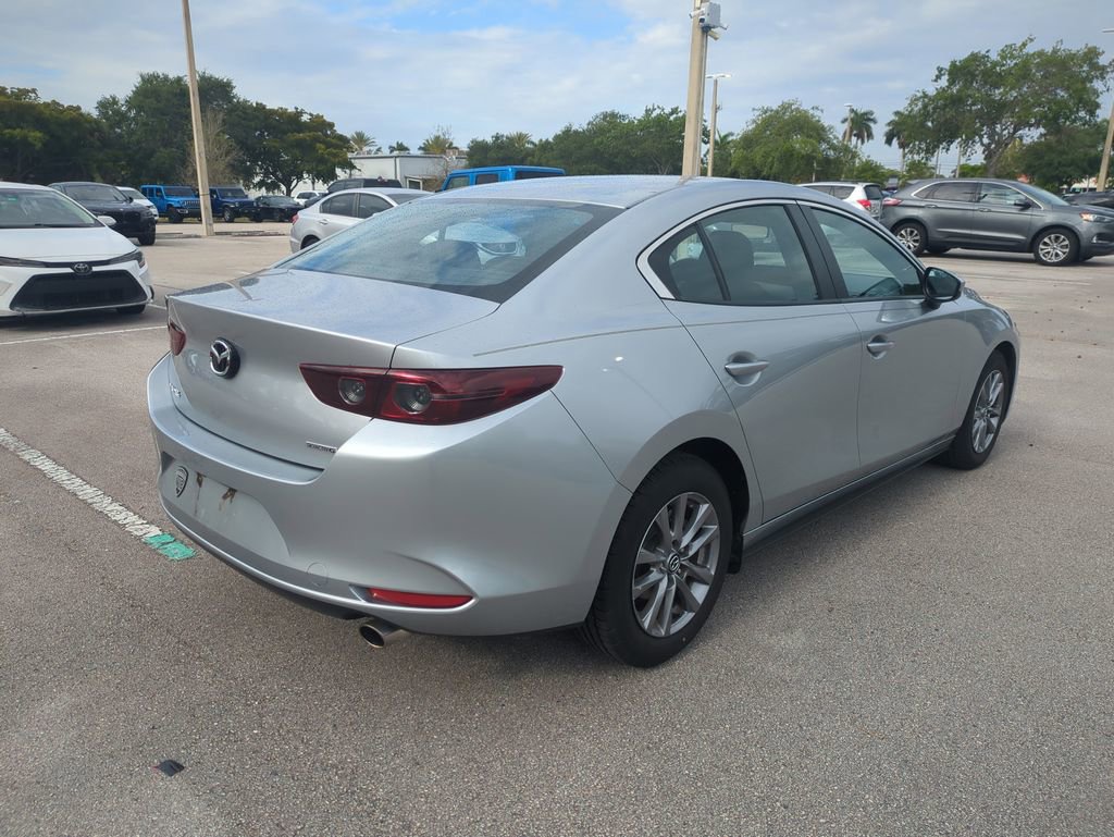 Used 2021 MAZDA MAZDA3 Sedan FWD image 6