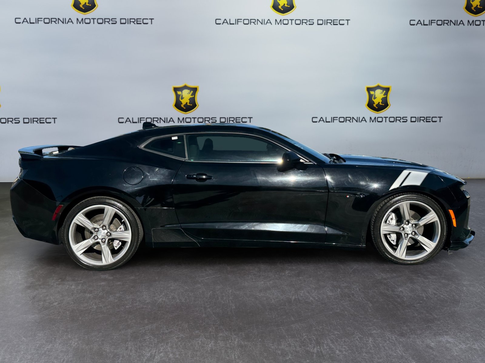 Used 2017 Chevrolet Camaro SS RWD image 6