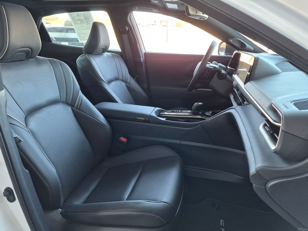 Used 2025 Toyota Crown Platinum w/ Carpet Mat Package (TMS) AWD/4WD image 20