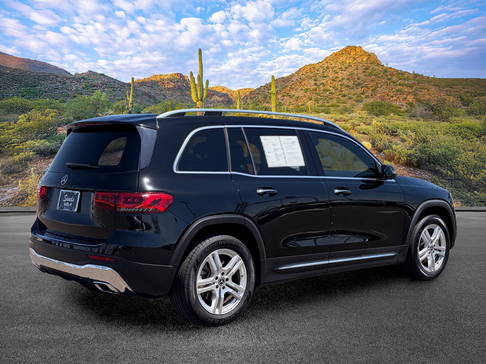 Used 2020 Mercedes-Benz GLB 250 image 4