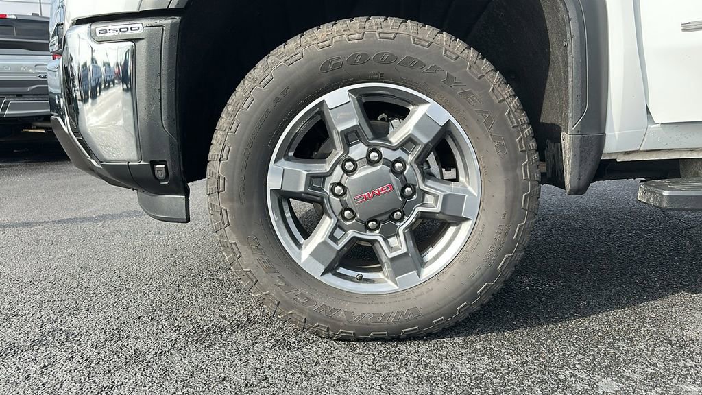 Certified 2025 GMC Sierra 2500 SLT w/ SLT Premium Package image 13
