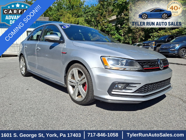 Used 2016 Volkswagen Jetta GLI SE FWD image 1