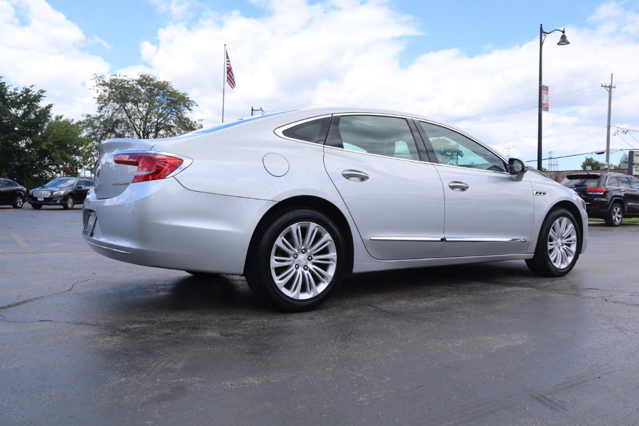 Used 2018 Buick LaCrosse Essence FWD image 5