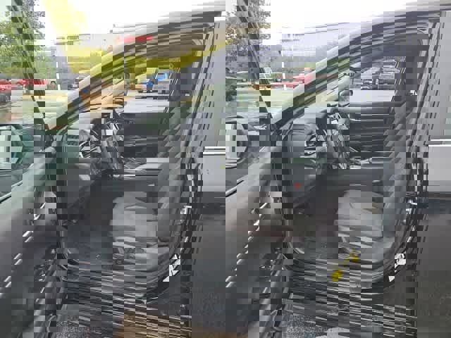 Used 2020 Toyota Camry LE image 9