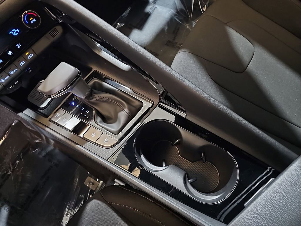 New 2026 Hyundai Elantra Sport image 24