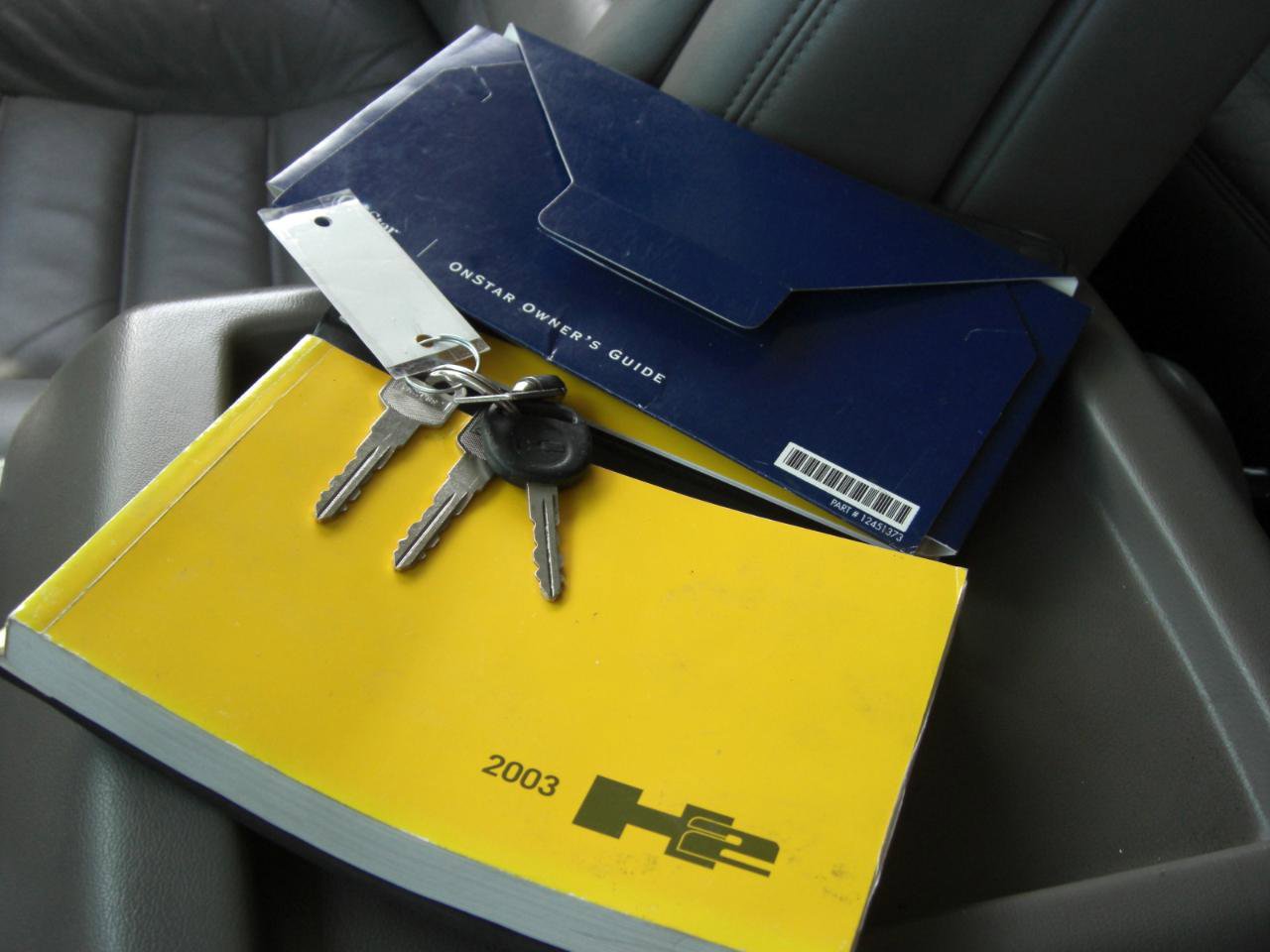 Used 2003 HUMMER H2 w/ Preferred Equipment Group image 27