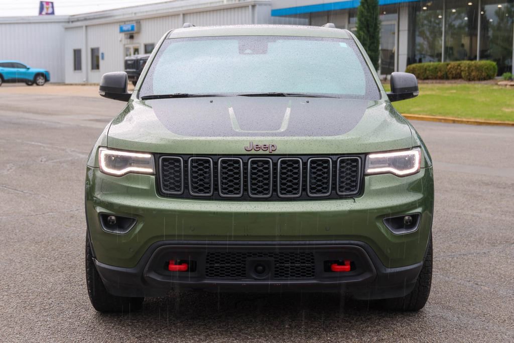 Used 2021 Jeep Grand Cherokee Trailhawk w/ Trailhawk Luxury Group AWD/4WD image 2