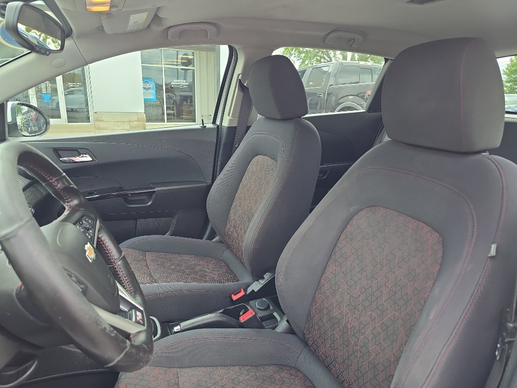 Used 2017 Chevrolet Sonic LT FWD image 9