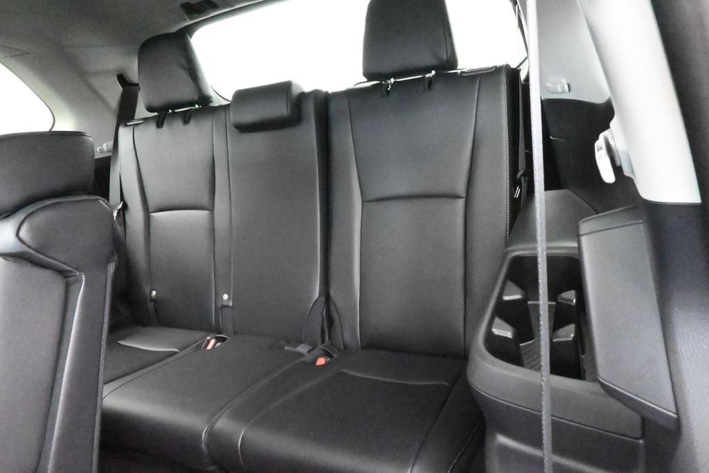 Used 2025 Toyota Grand Highlander AWD image 35