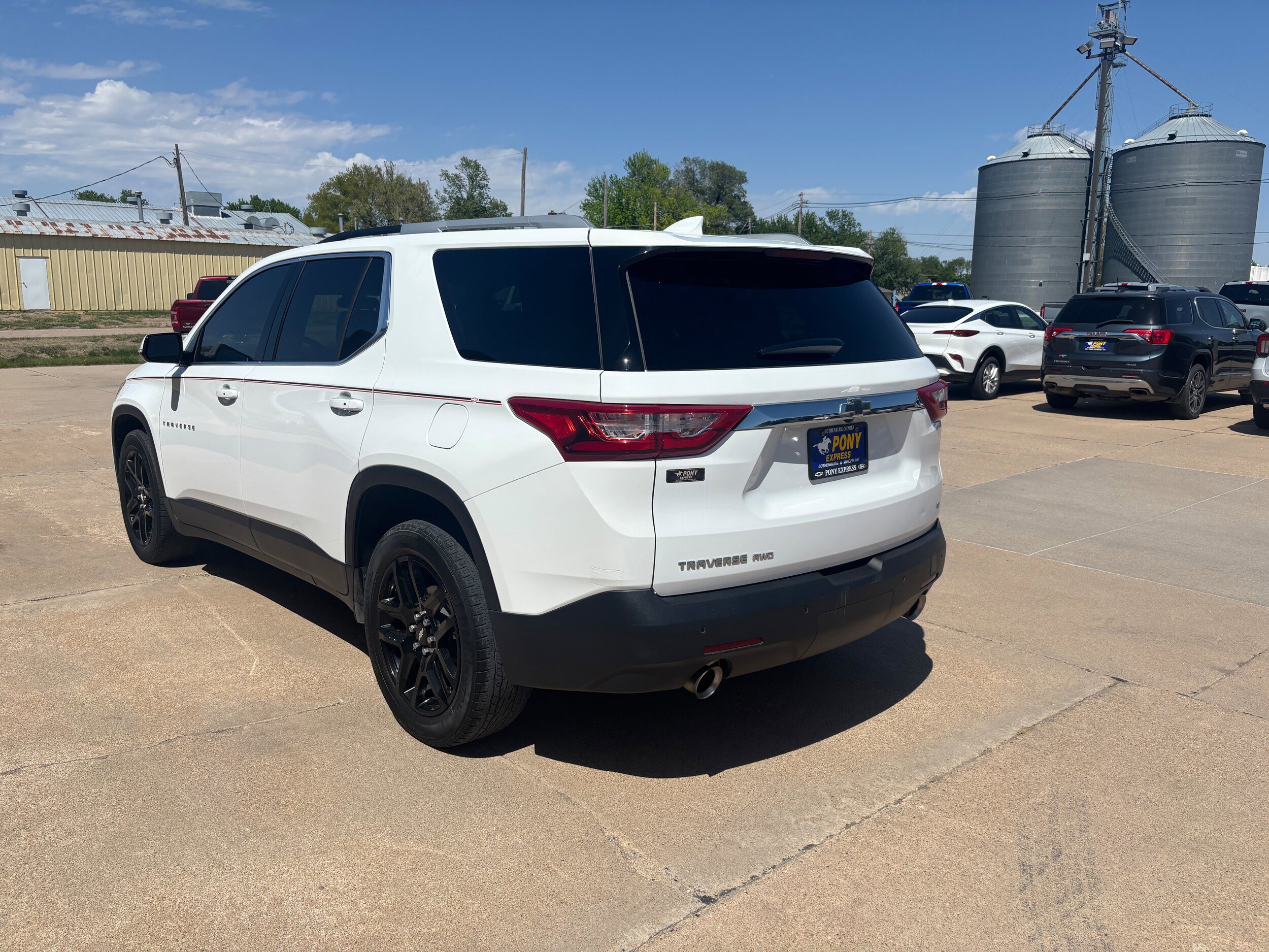 Used 2018 Chevrolet Traverse LT w/ LPO, Floor Liner Package AWD/4WD image 6