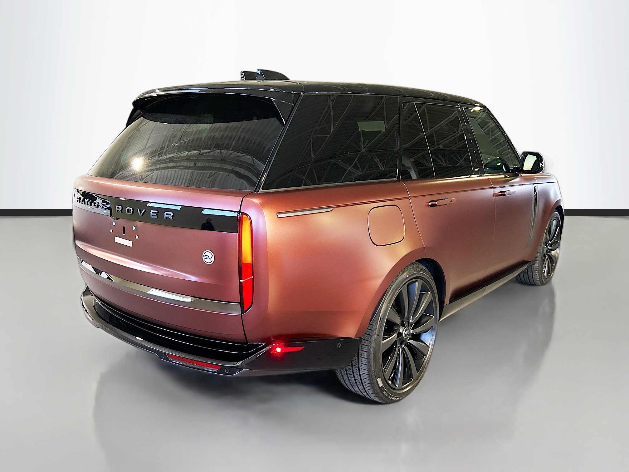 New 2025 Land Rover Range Rover SV image 4