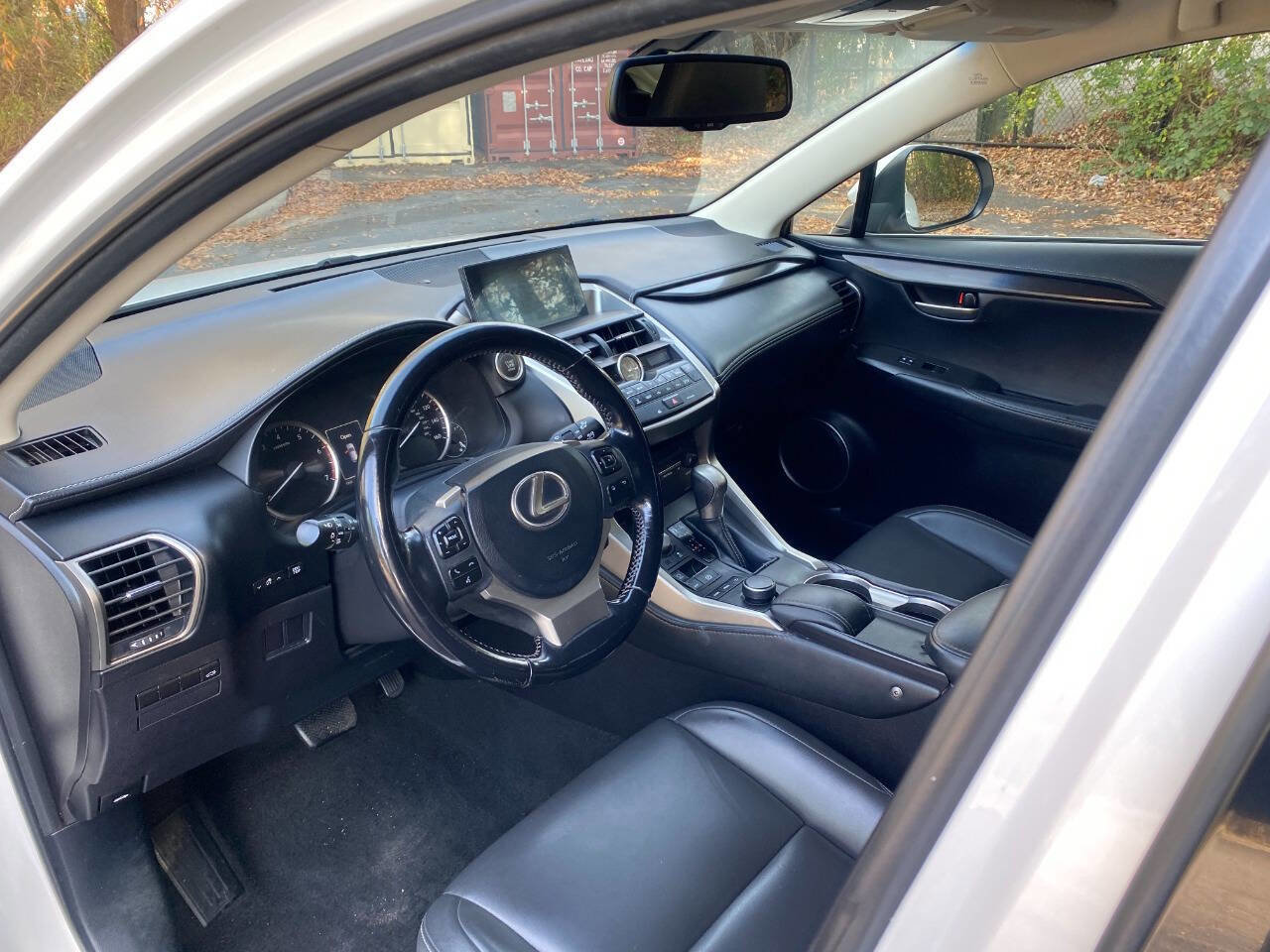 Used 2016 Lexus NX 200t FWD image 10