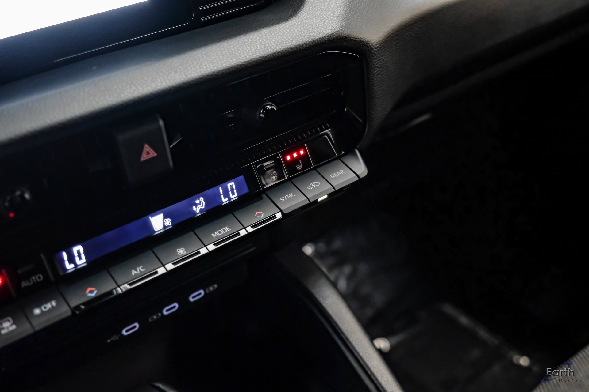 Used 2024 Toyota Land Cruiser image 61