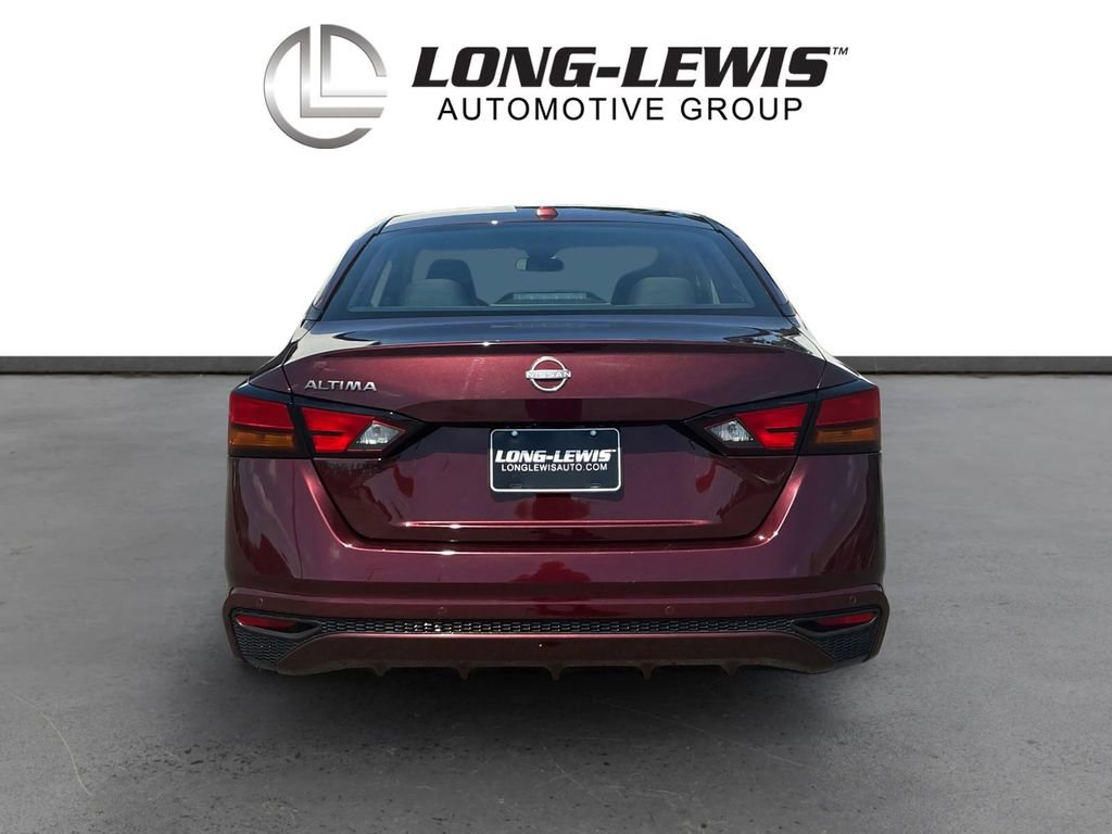 Used 2025 Nissan Altima 2.5 SV FWD image 5