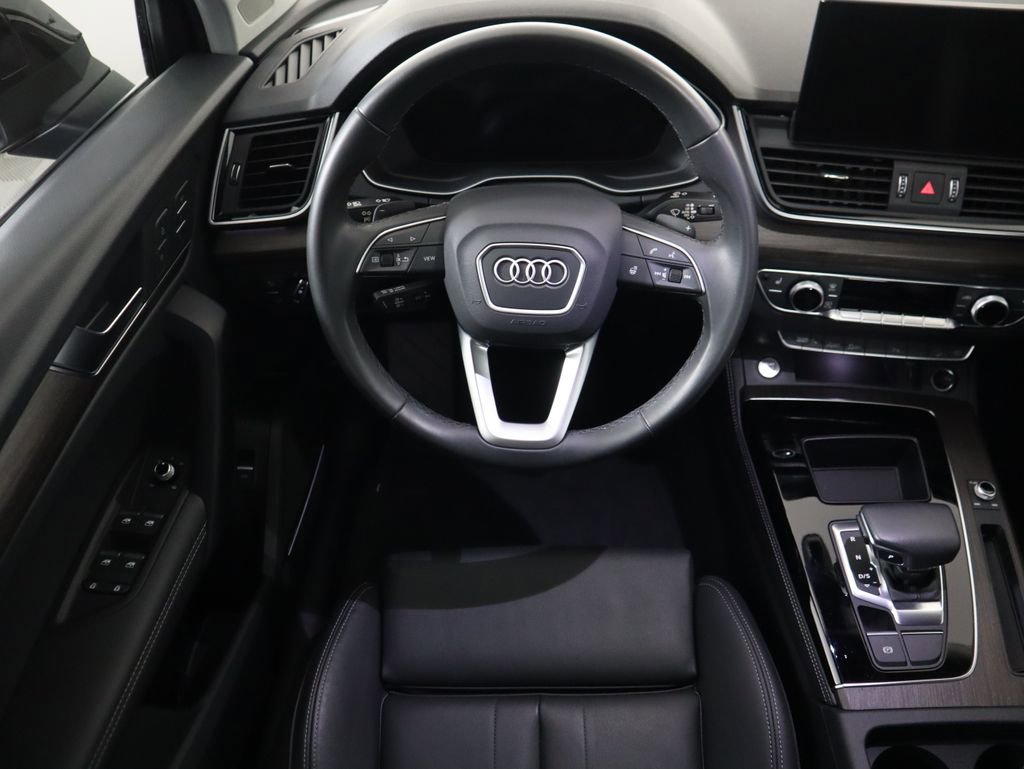 Certified 2025 Audi Q5 2.0T Premium Plus w/ Premium Plus Package image 10