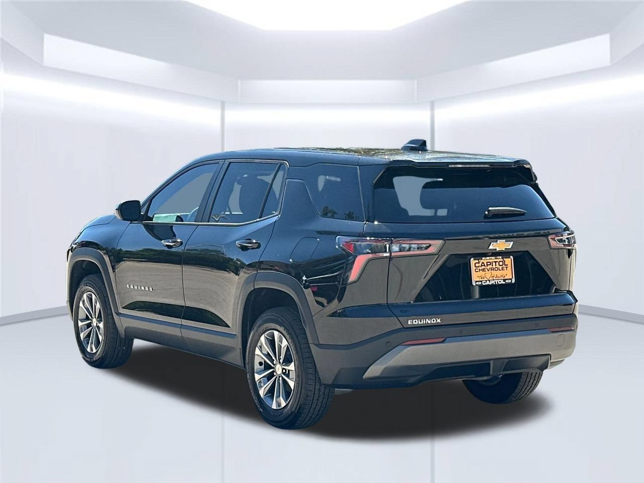 New 2027 Chevrolet Equinox LT FWD image 3