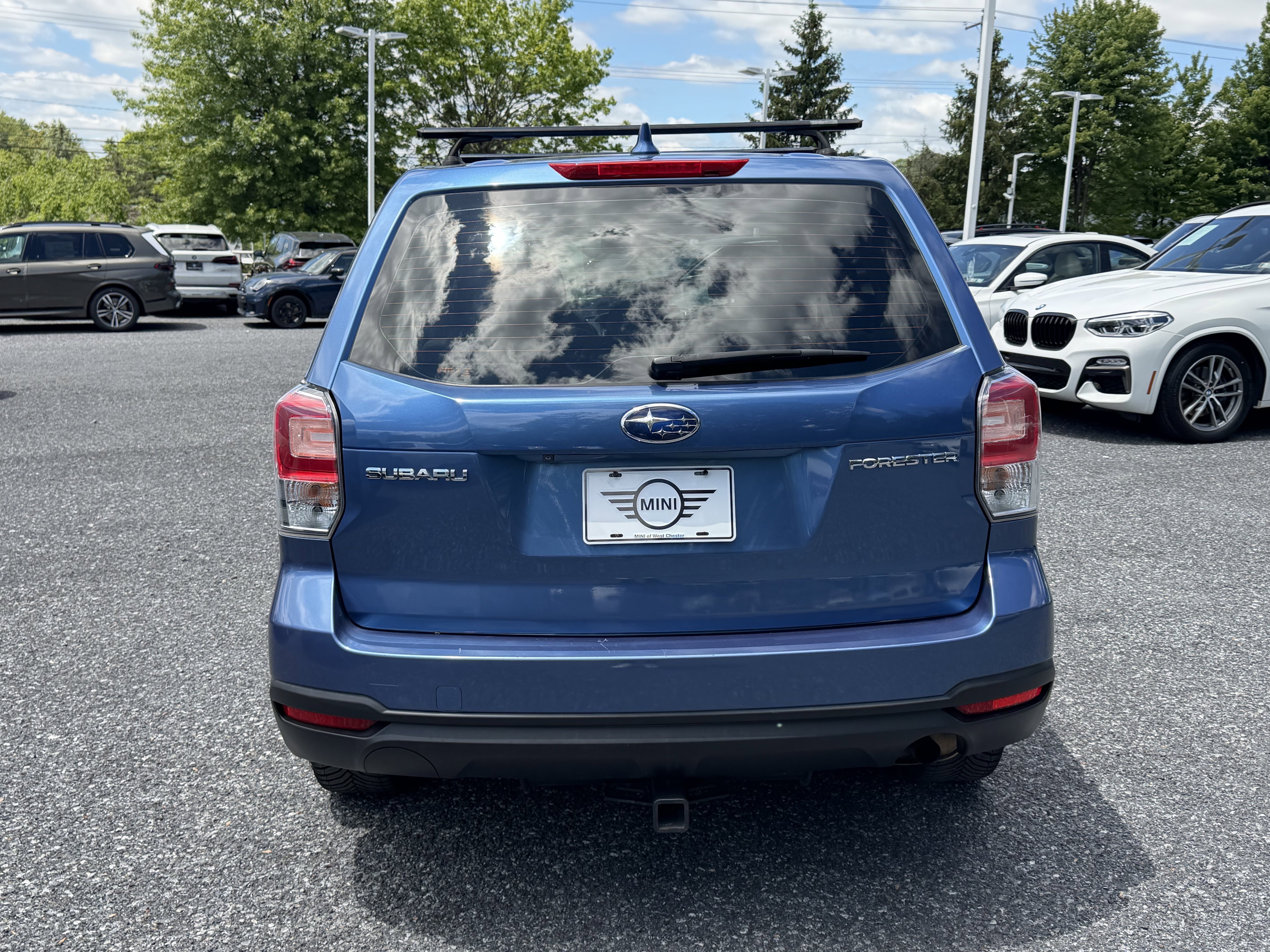 Used 2017 Subaru Forester 2.5i AWD/4WD image 5