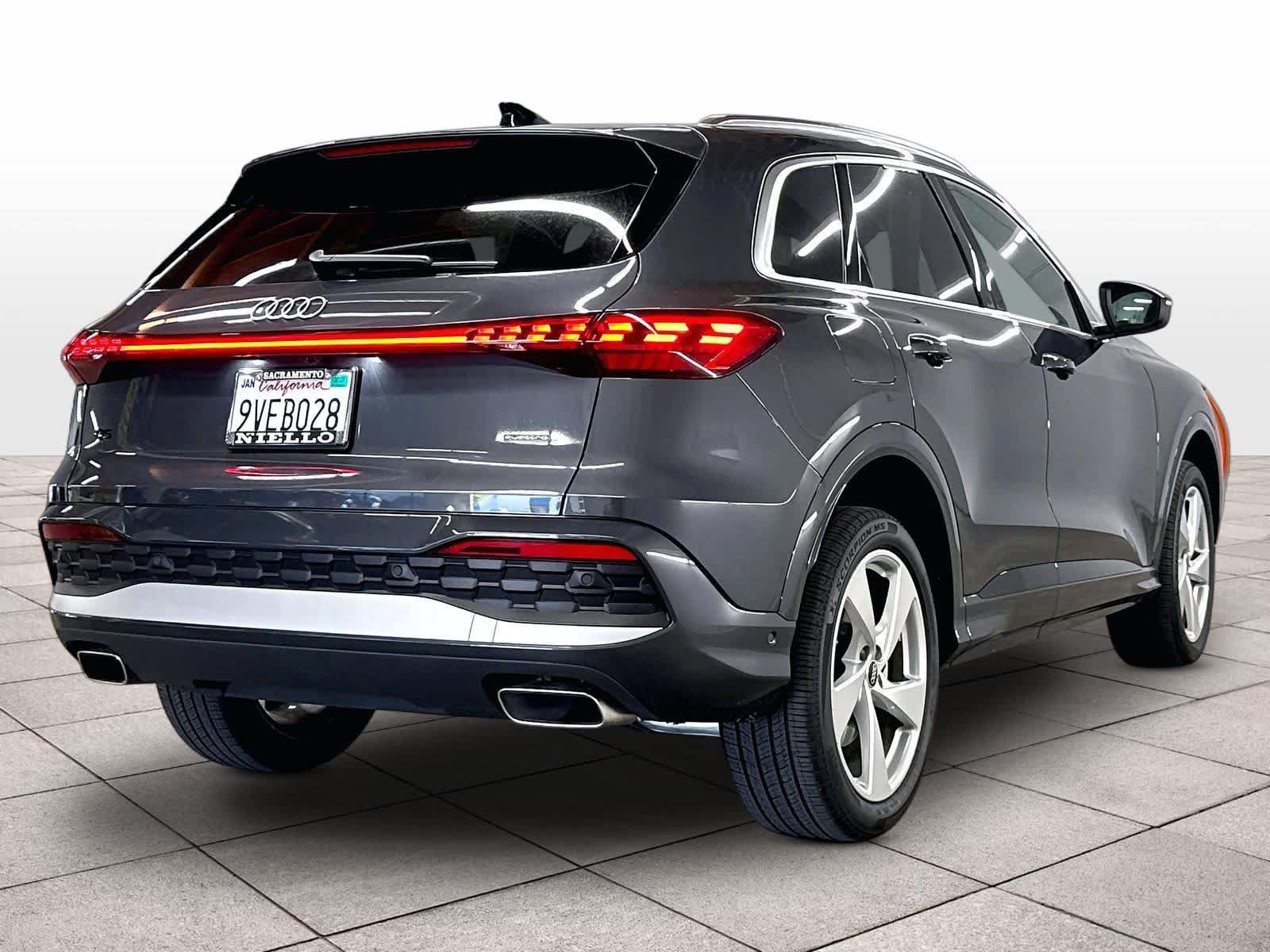 Certified 2025 Audi Q5 Premium w/ Premium Plus AWD/4WD image 14