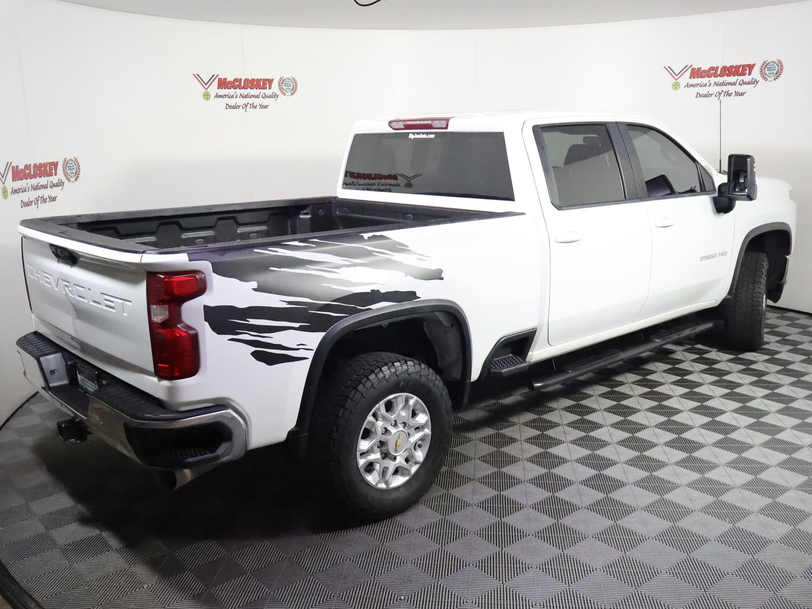 Used 2021 Chevrolet Silverado 2500 LT w/ Z71 Off-Road Package AWD/4WD image 6