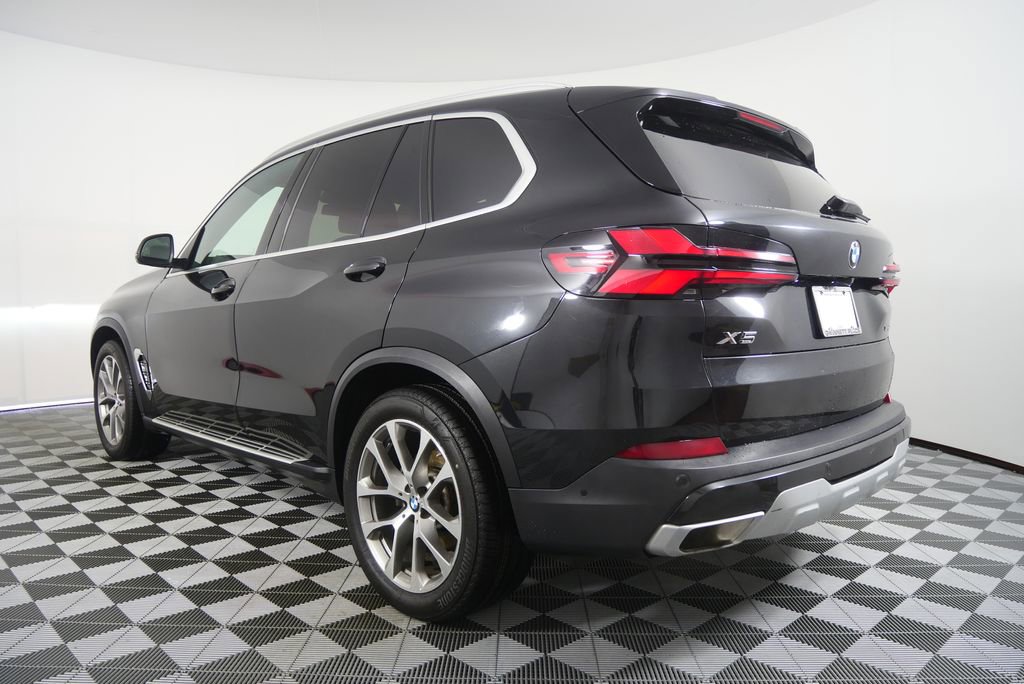 Used 2024 BMW X5 xDrive40i w/ Premium Package AWD/4WD image 5