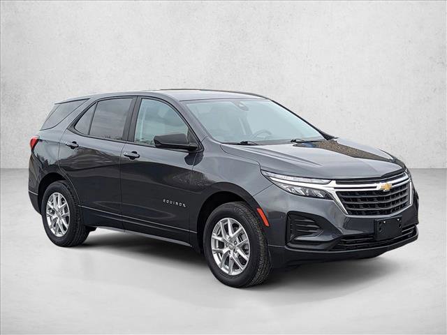 Used 2022 Chevrolet Equinox LS w/ LS Convenience Package image 3