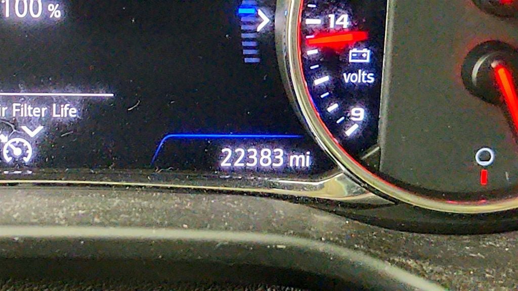 Used 2022 GMC Acadia Denali AWD/4WD image 14