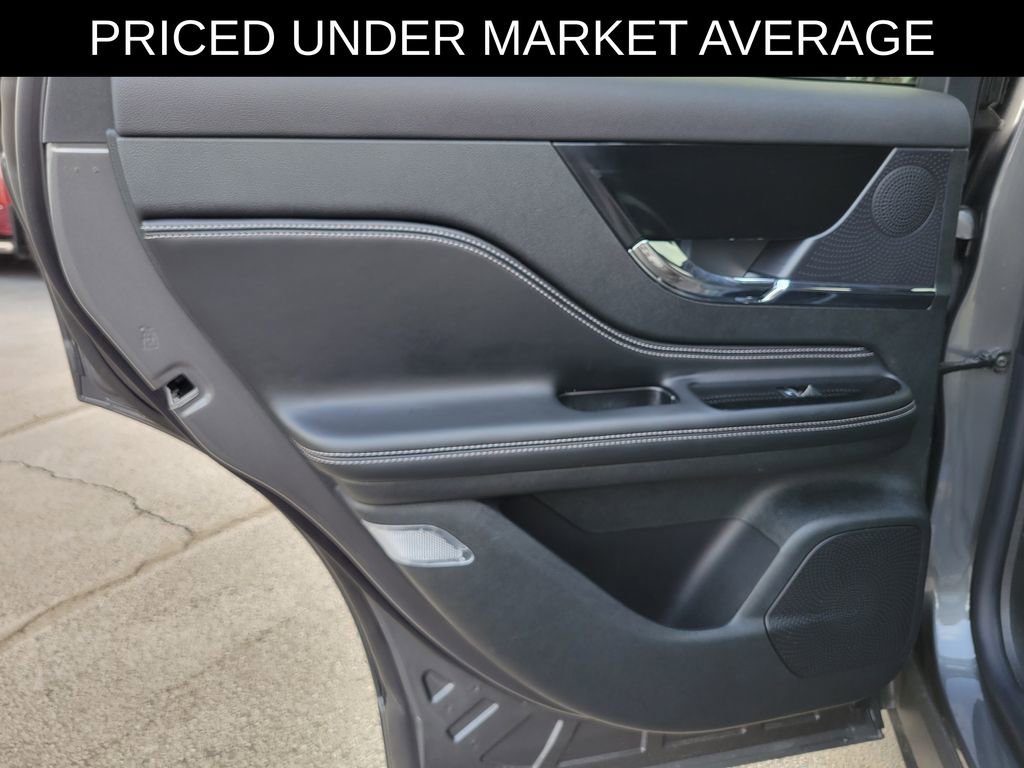 Used 2025 Lincoln Corsair AWD w/ Equipment Group 101A image 14