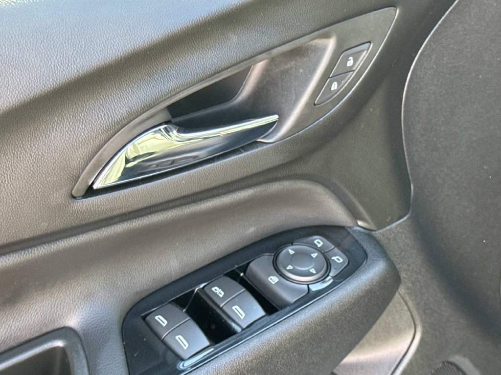 Used 2024 Chevrolet Equinox Premier FWD image 21