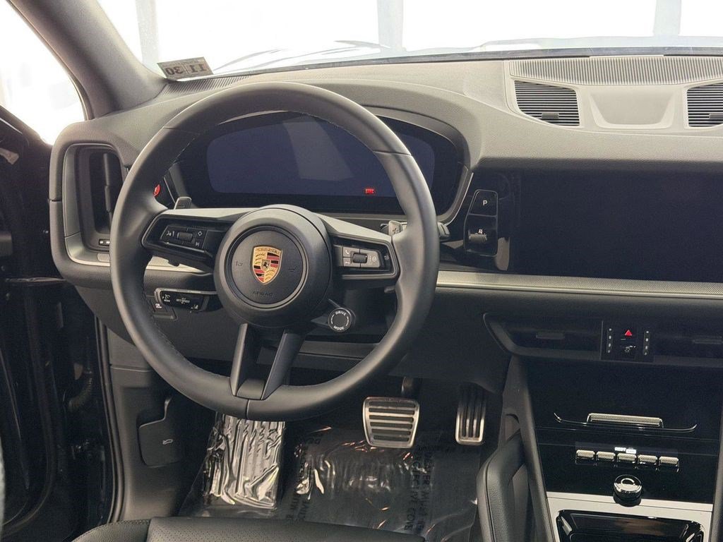 Used 2025 Porsche Cayenne S AWD/4WD image 20